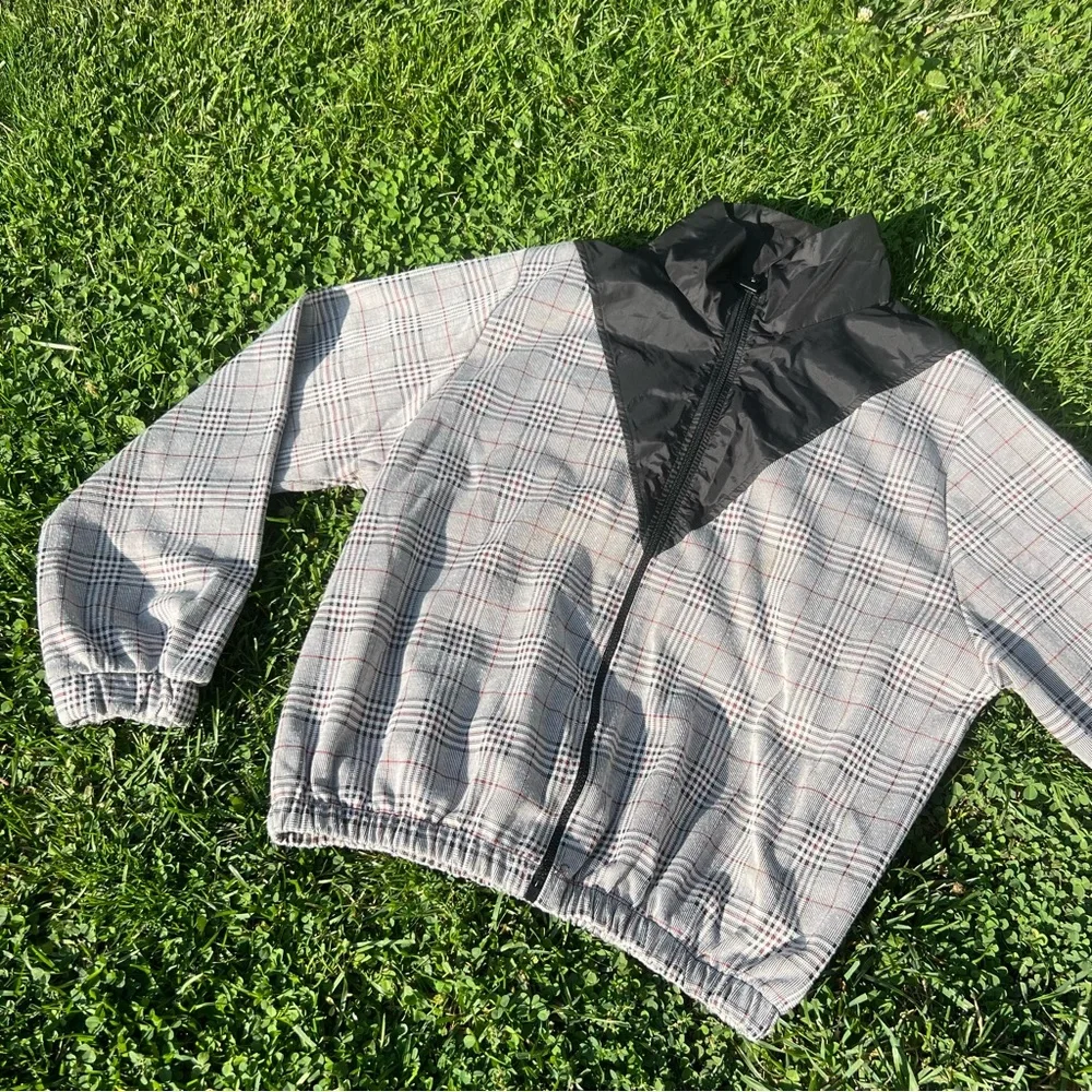 Zara Jacket - Picture 1 of 4